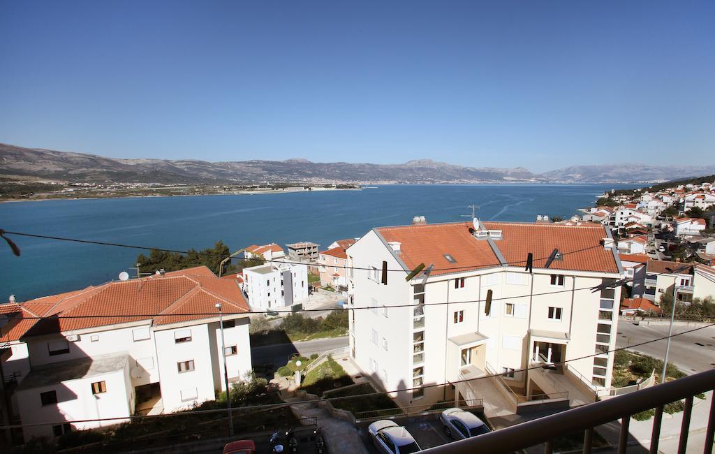 Apartment Marina Трогир Стая снимка